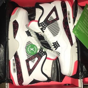 Jordan retro 4 crimson